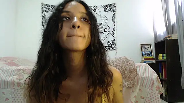 Snapshot of AlinaWoolf_ chatting on 28, 1, 2025 AlinaWoolf  online show from 28, 1, 2025