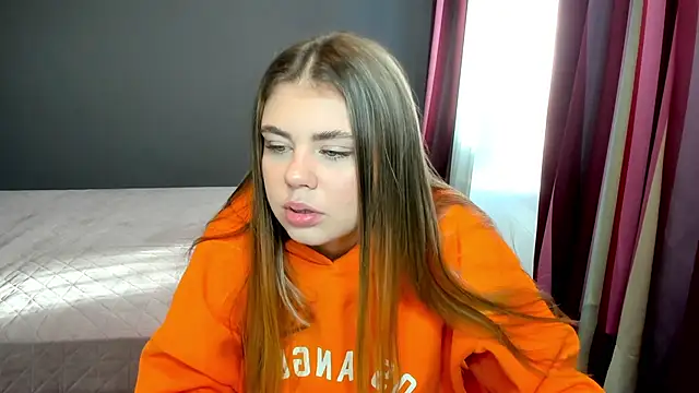 IsabellaBler online show from 12, 10, 2025