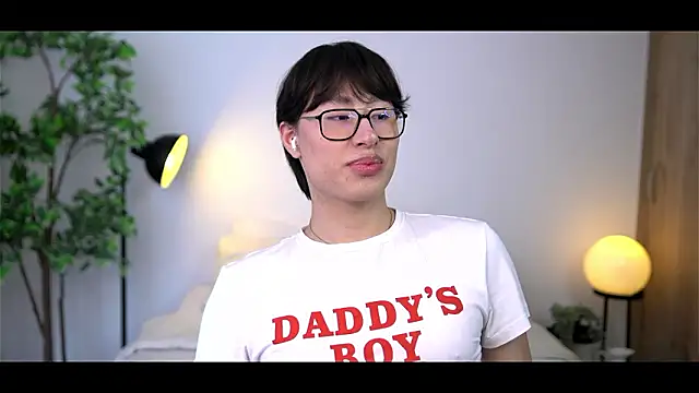 Snapshot of SrLuis18 chatting on 2, 2, 2026 SrLuis18 online show from 2, 2, 2026