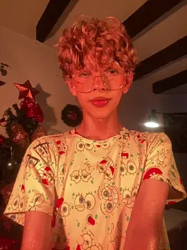 Snapshot of lyamthommpson chatting on 15, 12, 2025 lyamthommpson online show from 15, 12, 2025