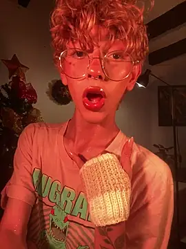 Snapshot of lyamthommpson chatting on 19, 12, 2025 lyamthommpson online show from 19, 12, 2025