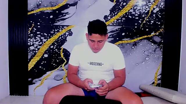 Snapshot of sweethot___ chatting on 18, 9, 2025 sweethot online show from 18, 9, 2025