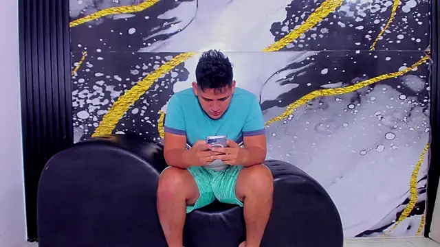 Snapshot of sweethot___ chatting on 19, 9, 2025 sweethot online show from 19, 9, 2025