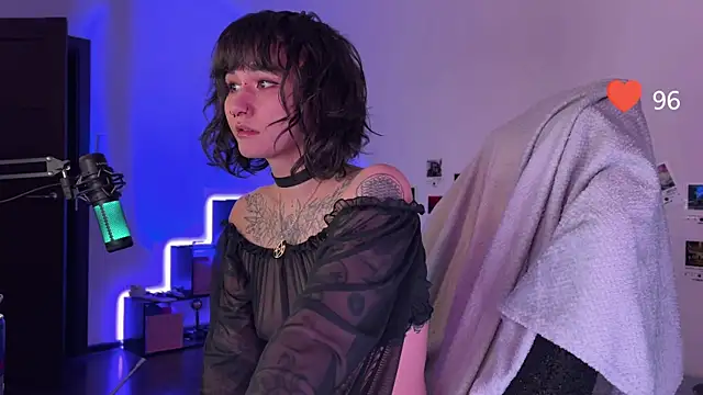 deadlysweet online show from 5, 1, 2025