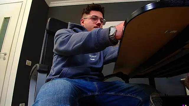 Snapshot of JoshKnights chatting on 27, 2, 2025 JoshKnights online show from 27, 2, 2025