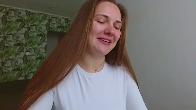 Snapshot of Olivia_shine chatting on 15, 5, 2026 Olivia shine online show from 15, 5, 2026