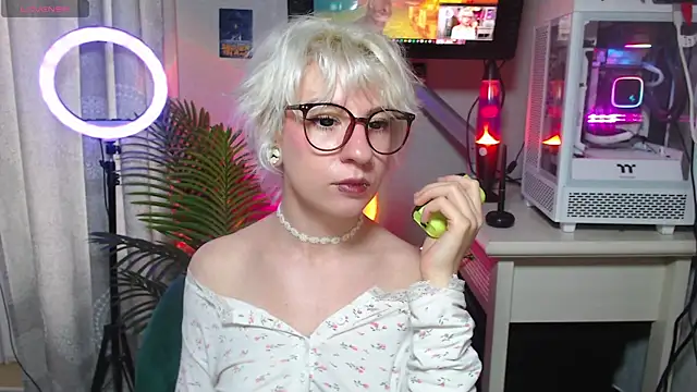  Moonlight t online show from 14, 10, 2025