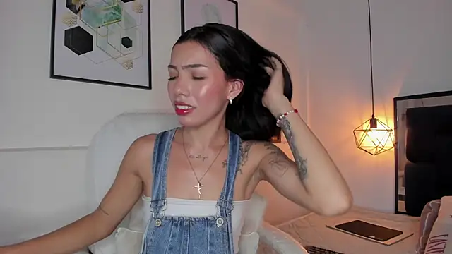 Snapshot of amysc chatting on 6, 10, 2025 amysc online show from 6, 10, 2025