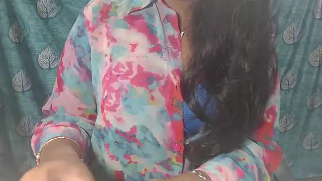 Sophia your online show from 16, 12, 2025