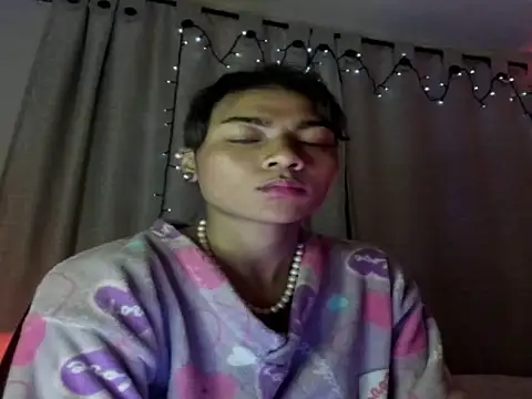 Lilithsabeth online show from 5, 4, 2026