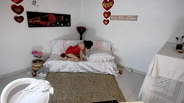 lollita 23  online show from 16, 4, 2026