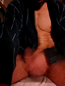 Gros-tuyau-93 online show from 15, 4, 2026