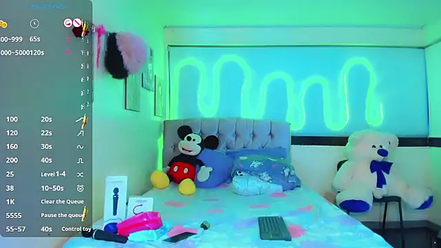 Jessica smith 1 online show from 12, 1, 2026