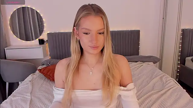 CassieRayss online show from 12, 1, 2026