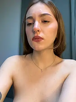 hotAssHell  online show from 27, 2, 2025