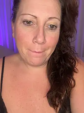 xsexycurvymilf online show from 30, 1, 2025