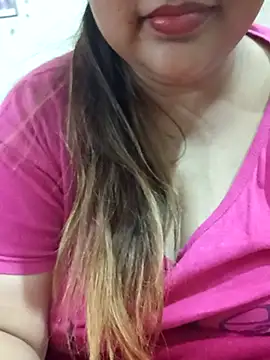 Snapshot of _Redwine_ chatting on 14, 2, 2025 Redwine online show from 14, 2, 2025