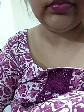 Snapshot of _Redwine_ chatting on 25, 2, 2025 Redwine online show from 25, 2, 2025