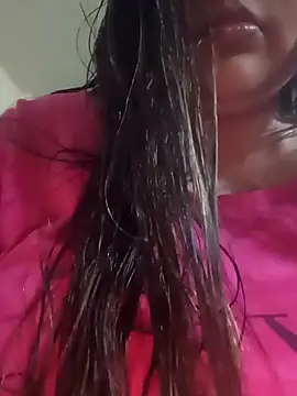 Snapshot of _Redwine_ chatting on 2, 3, 2025 Redwine online show from 2, 3, 2025