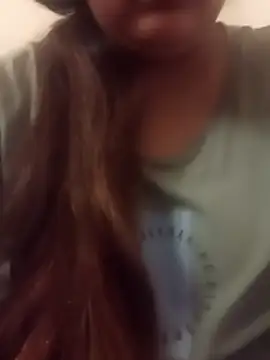 Snapshot of _Redwine_ chatting on 29, 10, 2025 Redwine online show from 29, 10, 2025