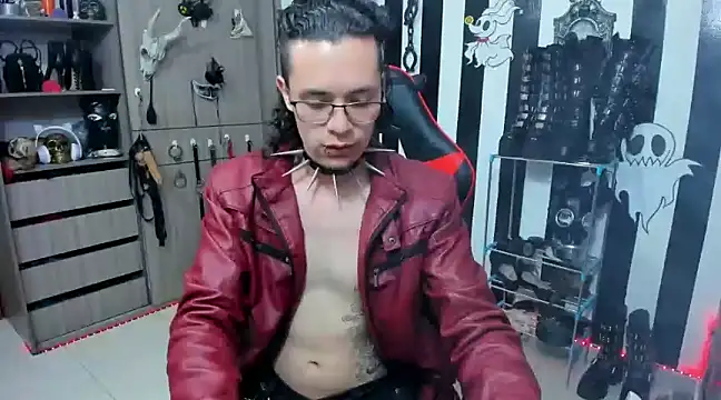 Snapshot of daven56 chatting on 1, 2, 2025 daven56 online show from 1, 2, 2025