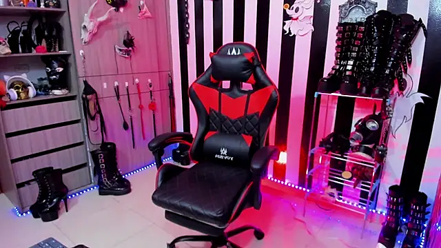 Snapshot of daven56 chatting on 26, 2, 2025 daven56 online show from 26, 2, 2025