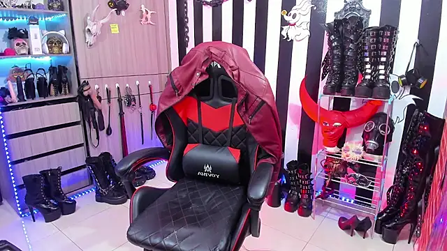 Snapshot of daven56 chatting on 20, 9, 2025 daven56 online show from 20, 9, 2025