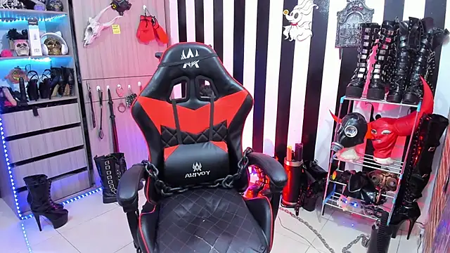 Snapshot of daven56 chatting on 16, 10, 2025 daven56 online show from 16, 10, 2025