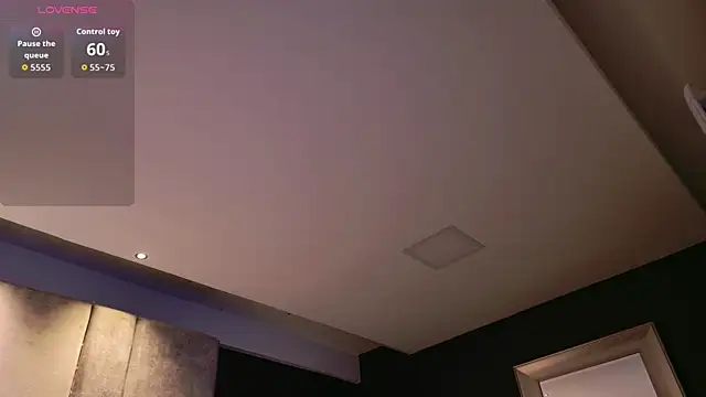 Snapshot of Amareto_ chatting on 11, 11, 2025 Amareto online show from 11, 11, 2025