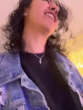 Snapshot of Amareto_ chatting on 21, 11, 2025 Amareto online show from 21, 11, 2025