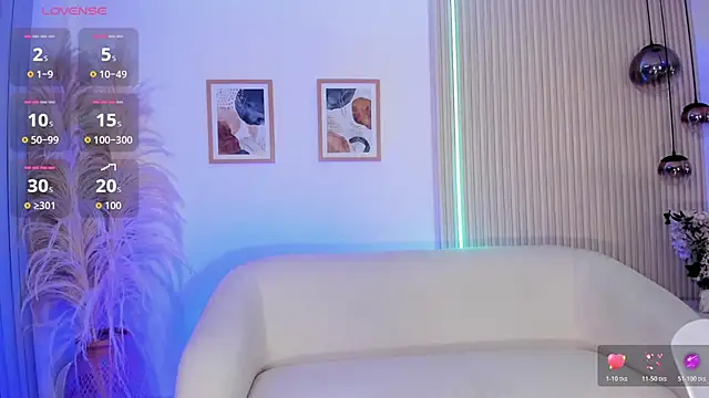 Snapshot of charlotte_es chatting on 14, 11, 2025 charlotte es online show from 14, 11, 2025