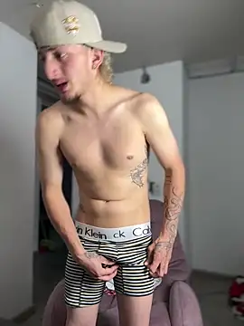 Snapshot of Scott_sex7 chatting on 2, 3, 2026 Scott sex7 online show from 2, 3, 2026