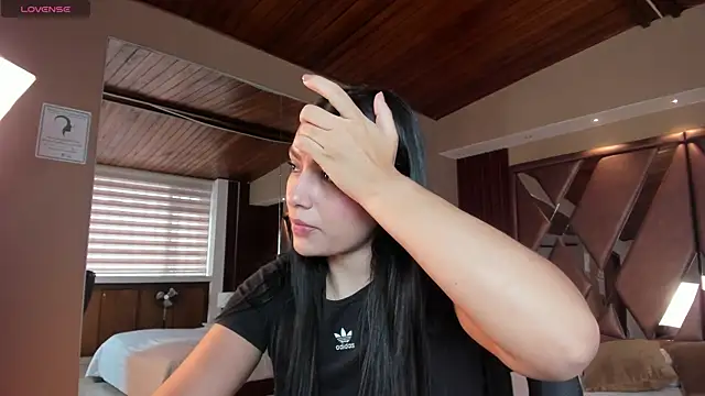 carina rossi online show from 12, 9, 2025