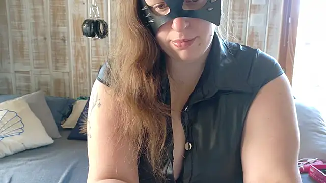 Snapshot of FrancaiseLynne chatting on 1, 5, 2026 FrancaiseLynne online show from 1, 5, 2026