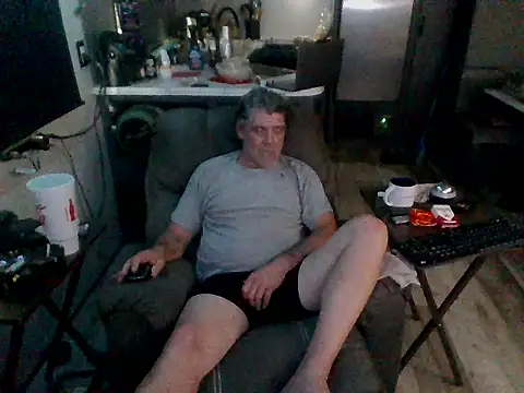 Snapshot of lateniter chatting on 15, 6, 2026 lateniter online show from 15, 6, 2026