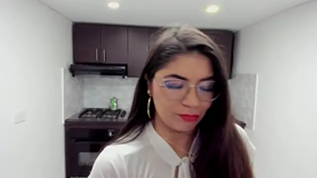 Luna Dumont online show from 28, 10, 2025