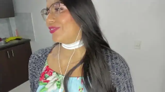 Luna Dumont online show from 21, 3, 2026