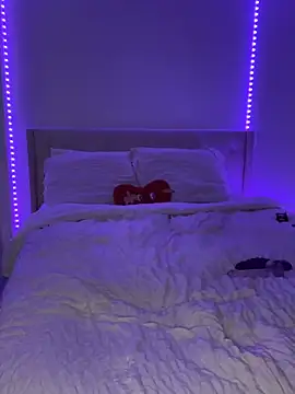 mialongxo online show from 28, 3, 2026