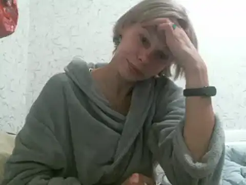 Julie Silver online show from 9, 10, 2025