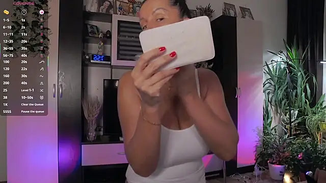 SheilaRyan online show from 4, 4, 2026