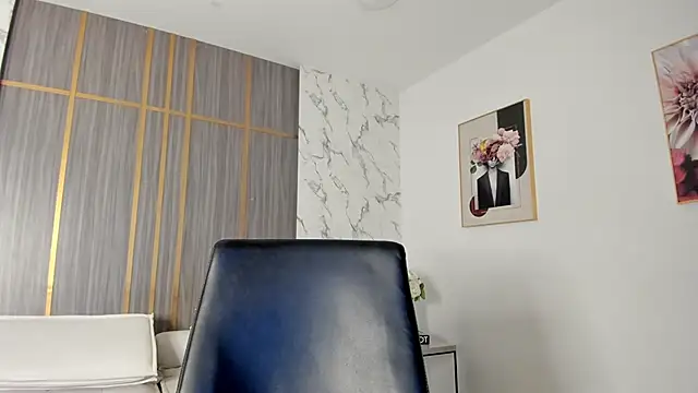 Dollar-girl online show from 2, 4, 2026