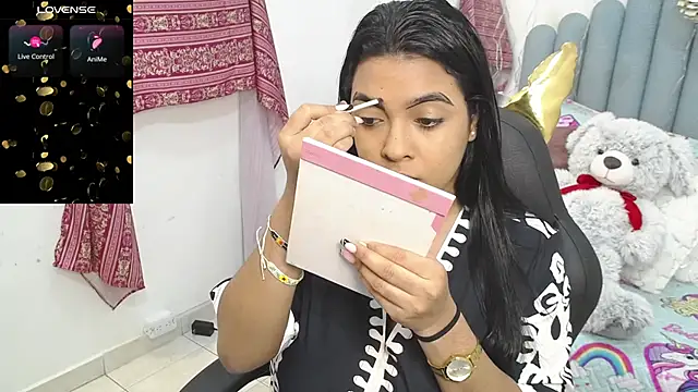 Snapshot of lakshmiraniii chatting on 3, 12, 2025 lakshmiraniii online show from 3, 12, 2025