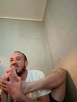 Snapshot of Denislamalice34 chatting on 26, 11, 2025 Denislamalice34 online show from 26, 11, 2025