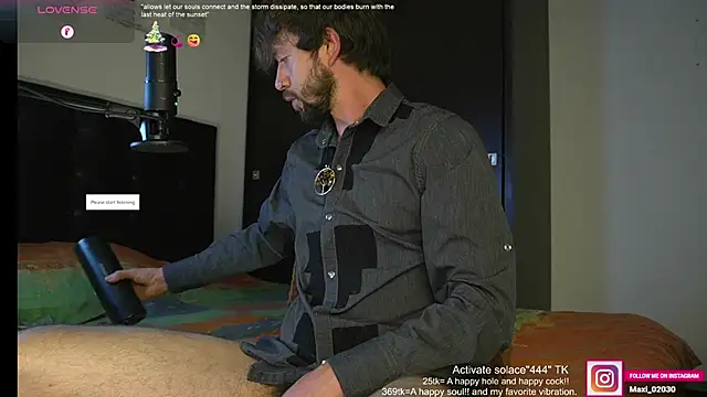 Snapshot of just_maxii chatting on 1, 2, 2025 just maxii online show from 1, 2, 2025