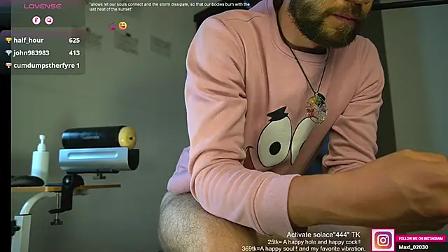 Snapshot of just_maxii chatting on 22, 2, 2025 just maxii online show from 22, 2, 2025