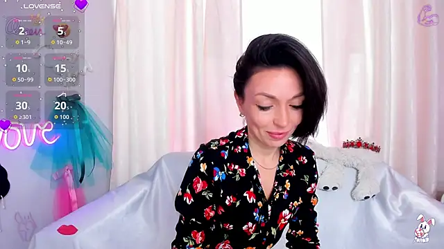 Snapshot of jessica_tiny chatting on 21, 6, 2026 jessica tiny online show from 21, 6, 2026