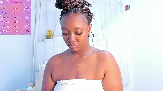 RoxannaBlanche online show from 29, 9, 2025