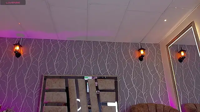 madison fox1 online show from 8, 10, 2025