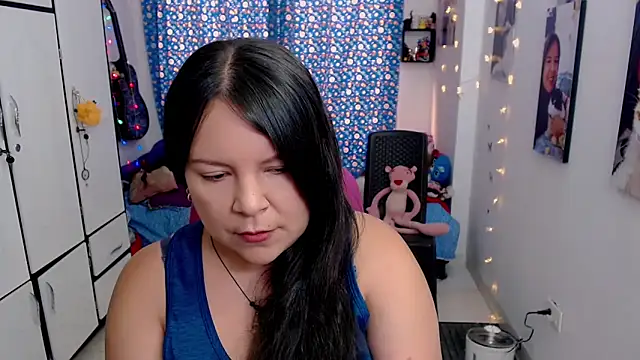 claryssa  online show from 8, 9, 2025