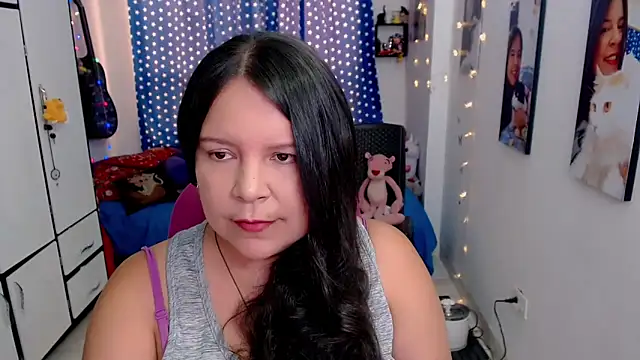 claryssa  online show from 11, 11, 2025